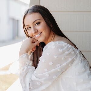 Meet your Posher, Gabi